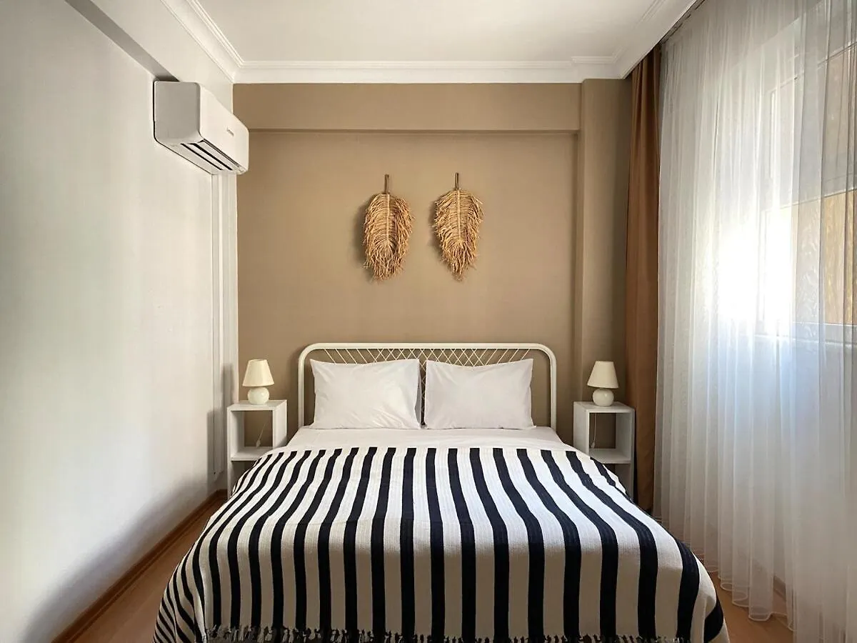 איסטמבול City Center 3 Bedroom Flat - No4 0*,  טורקיה