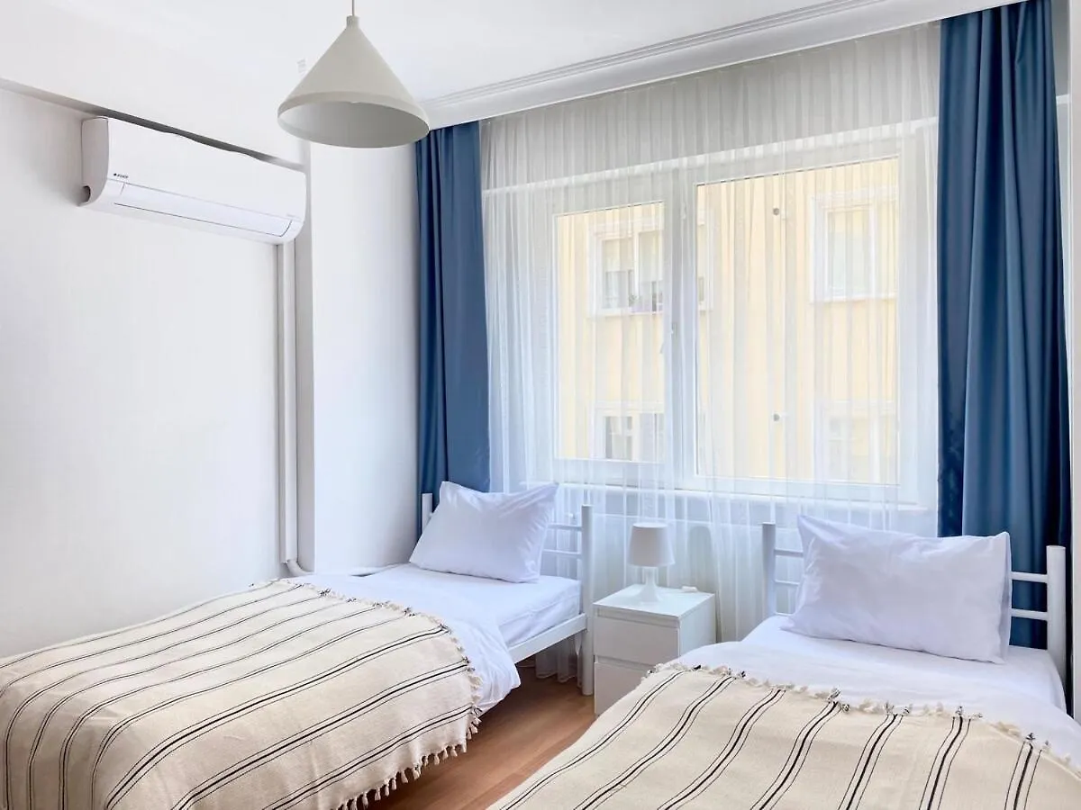 איסטמבול City Center 3 Bedroom Flat - No4 0*,  טורקיה
