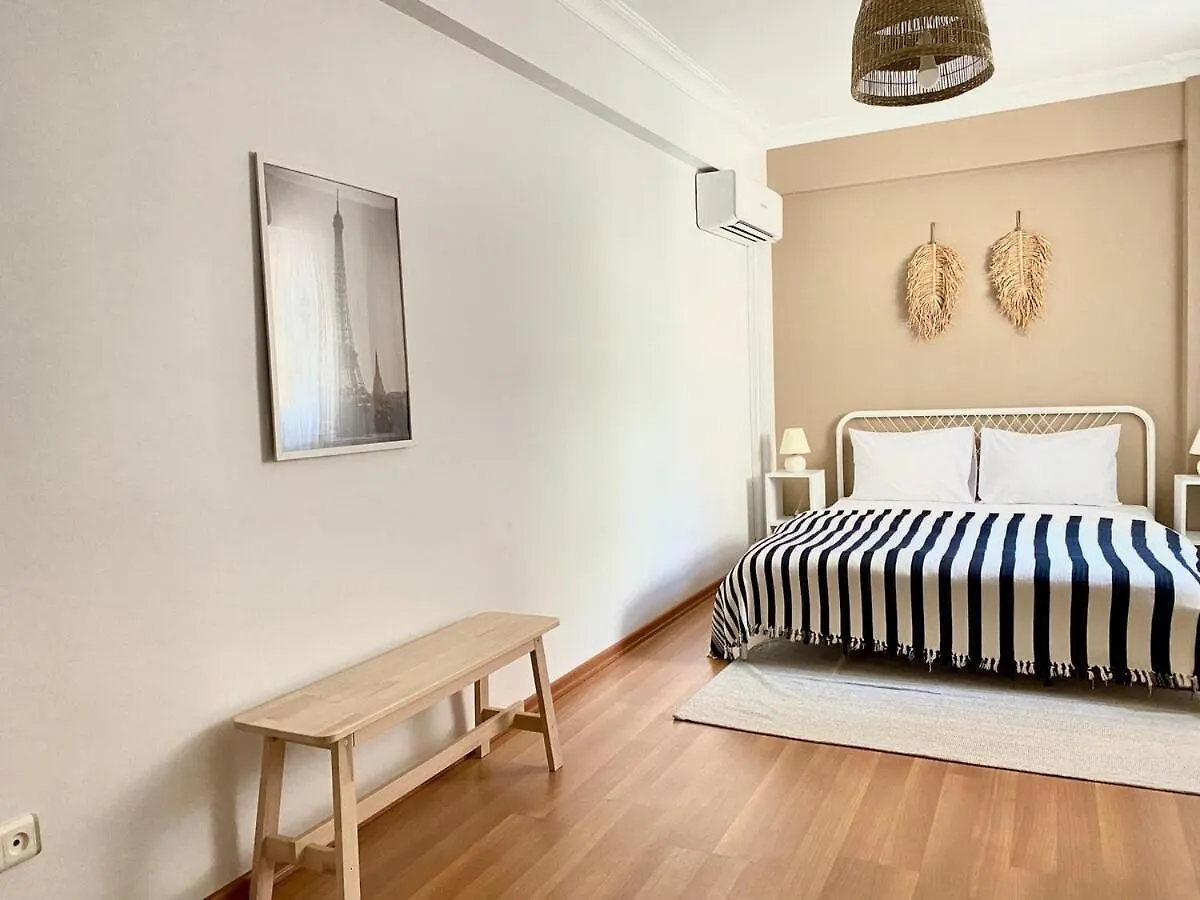 איסטמבול City Center 3 Bedroom Flat - No4 דירה